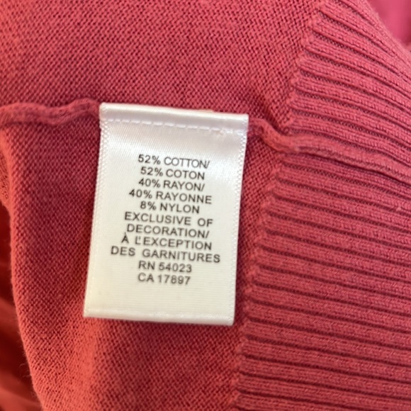 Banana Republic Sweater with unique neckline - Picture 6 of 6